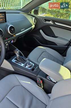 Седан Audi A3 2019 в 