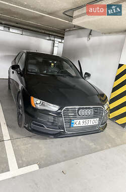 Хетчбек Audi A3 2016 в 