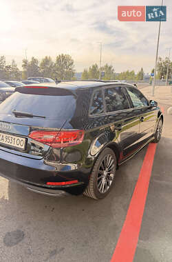 Хетчбек Audi A3 2016 в 