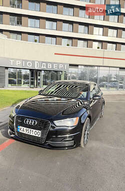 Хетчбек Audi A3 2016 в 
