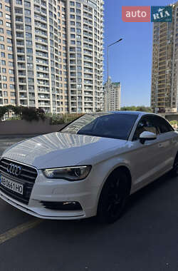 Седан Audi A3 2016 в 