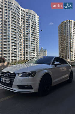 Седан Audi A3 2016 в 
