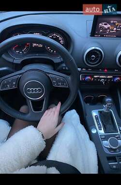 Седан Audi A3 2018 в 