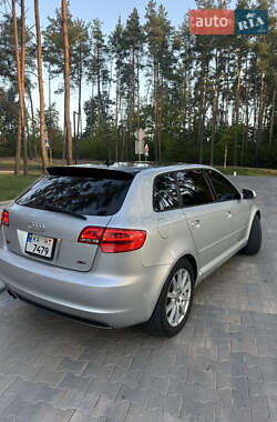 Хетчбек Audi A3 2011 в 