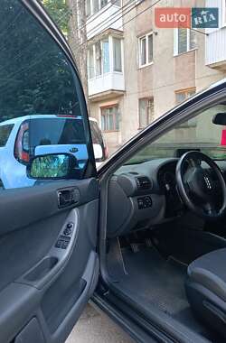 Хетчбек Audi A3 1999 в 