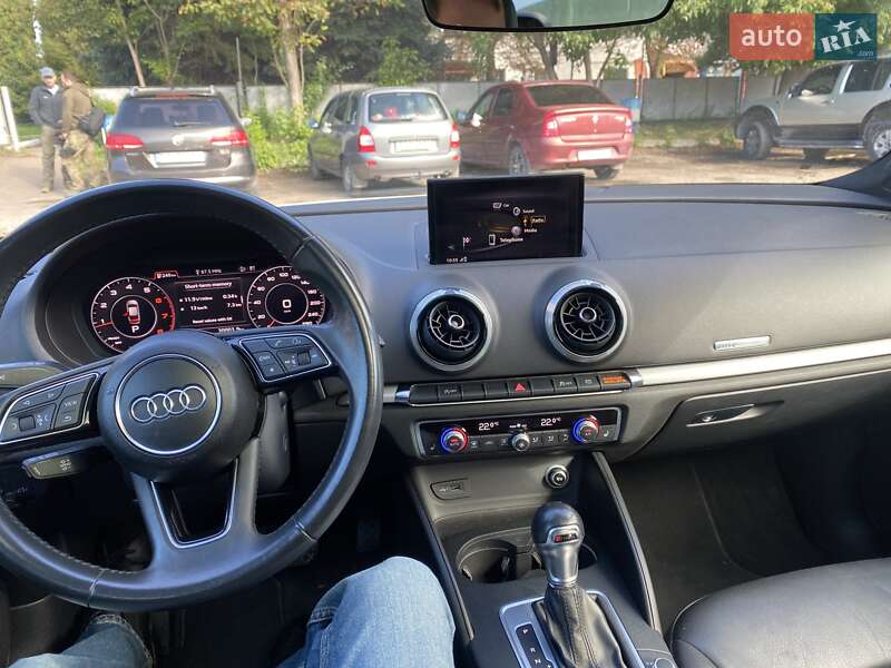 Седан Audi A3 2018 в Львове