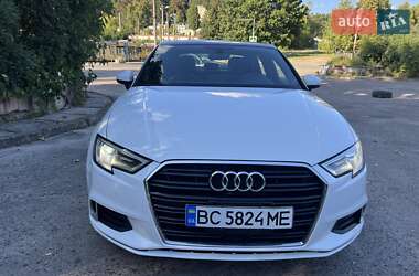 Седан Audi A3 2018 в 