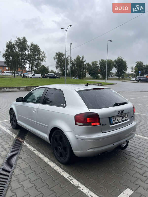 Хэтчбек Audi A3 2004 в Киеве