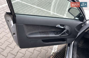 Хэтчбек Audi A3 2004 в 
