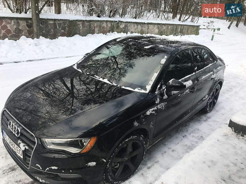Седан Audi A3 2015 в Львове