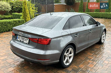 Седан Audi A3 2014 в 