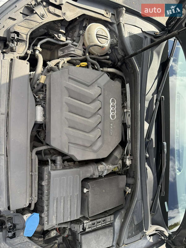 Седан Audi A3 2017 в Киеве