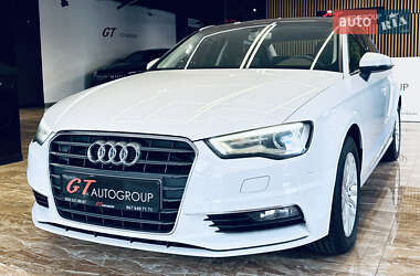 Седан Audi A3 2016 в 