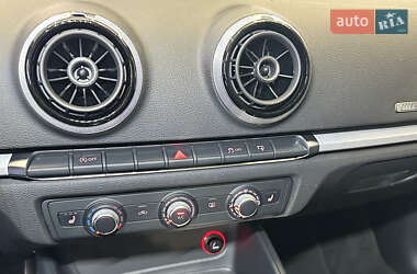 Седан Audi A3 2016 в 