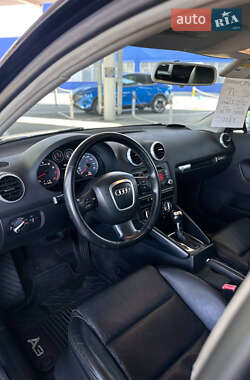 Хетчбек Audi A3 2012 в 