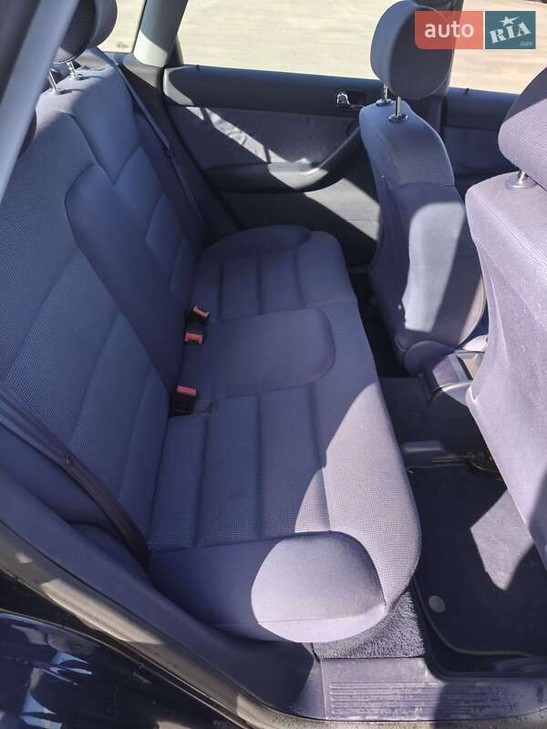 Хэтчбек Audi A3 2000 в Обухове