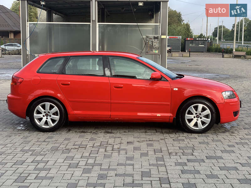 Хэтчбек Audi A3 2007 в Ров��о