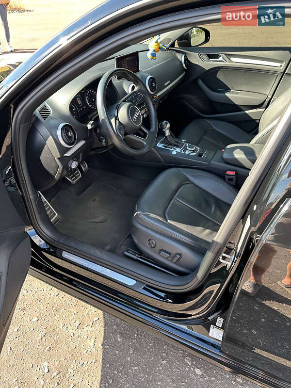 Хэтчбек Audi A3 2018 в Харькове