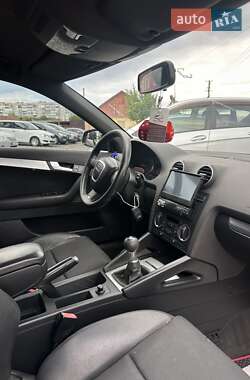 Хэтчбек Audi A3 2005 в 