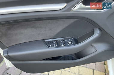 Хетчбек Audi A3 2013 в 