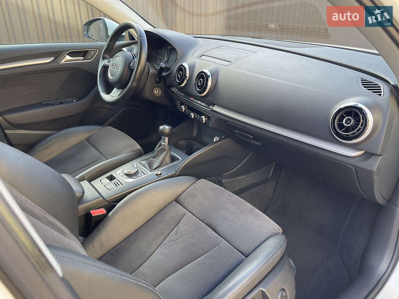 Хетчбек Audi A3 2013 в Хмельницькому