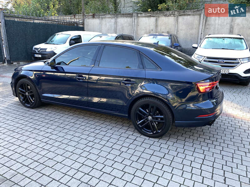 Седан Audi A3 2017 в Запорожье