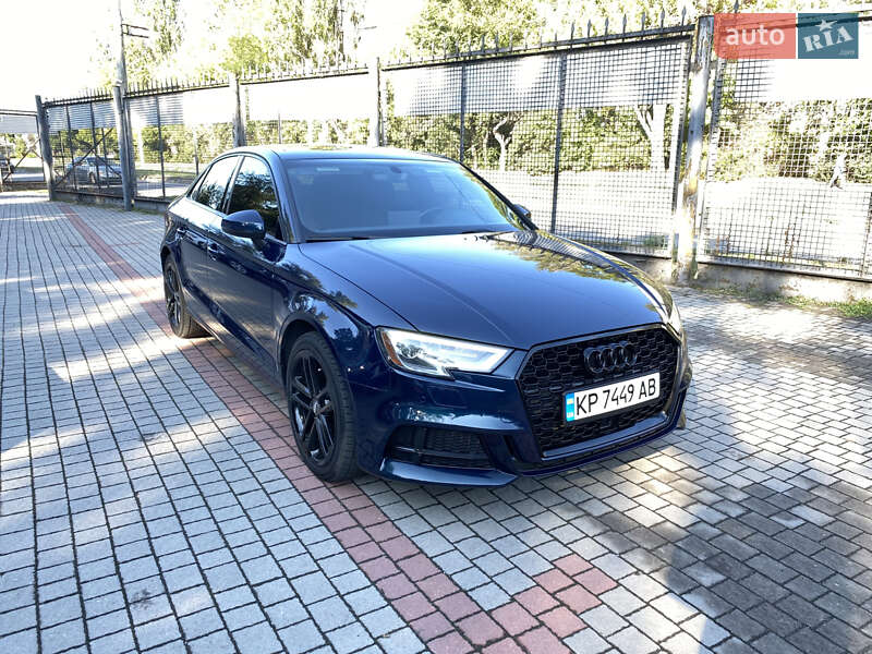Седан Audi A3 2017 в Запорожье