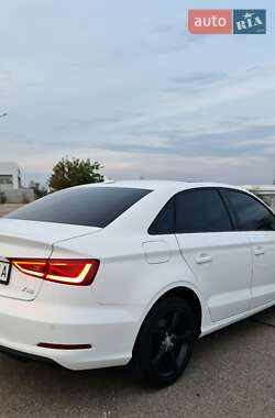 Седан Audi A3 2015 в 