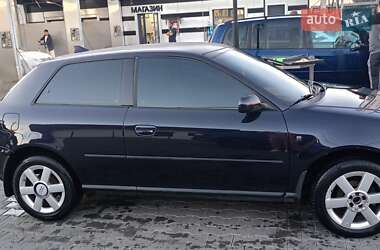 Хетчбек Audi A3 1999 в 