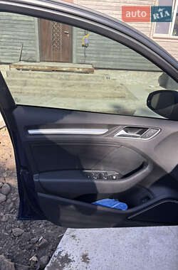 Седан Audi A3 2014 в 
