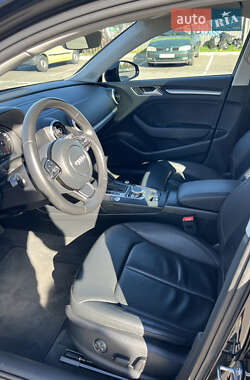 Седан Audi A3 2015 в 