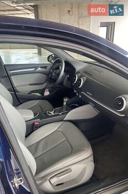 Седан Audi A3 2017 в 