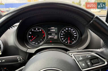 Седан Audi A3 2016 в 
