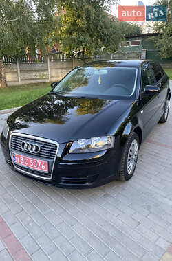 Хэтчбек Audi A3 2007 в 