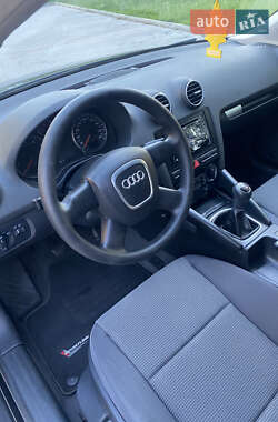 Хэтчбек Audi A3 2007 в 