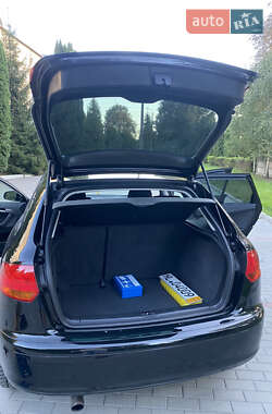 Хэтчбек Audi A3 2007 в 