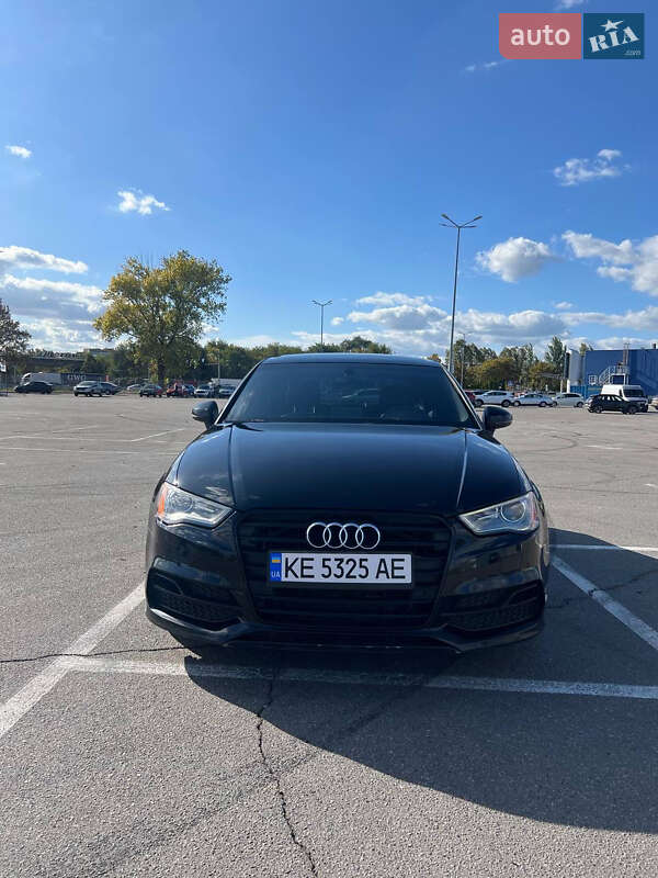 Седан Audi A3 2016 в 