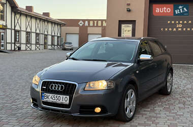 Хэтчбек Audi A3 2004 в Ровно
