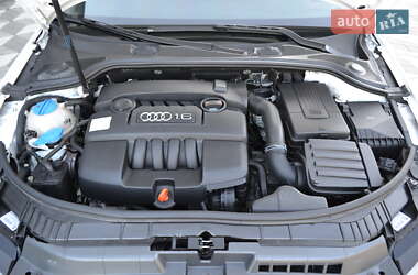 Хетчбек Audi A3 2009 в 