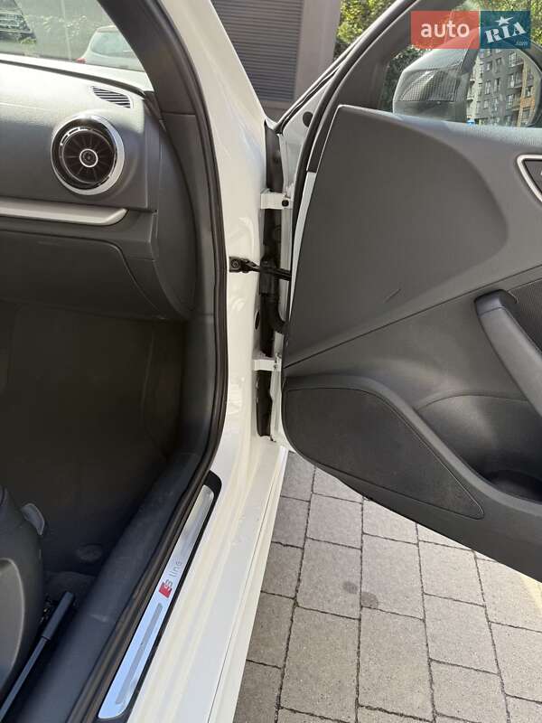 Седан Audi A3 2015 в Львове фото 23 Седан Audi A3 2015 в Львове