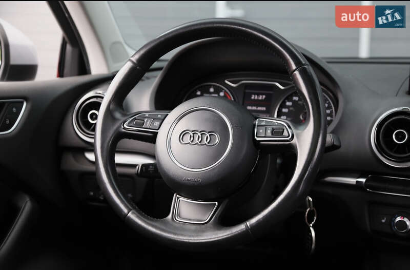 Седан Audi A3 2014 в Києві