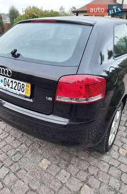 Хэтчбек Audi A3 2006 в 