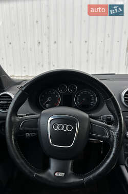 Хэтчбек Audi A3 2010 в 