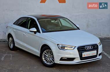 Седан Audi A3 2016 в 