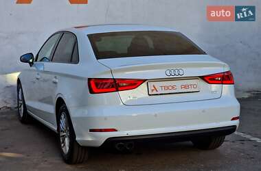 Седан Audi A3 2016 в 