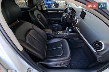 Седан Audi A3 2016 в 