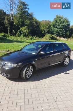 Хэтчбек Audi A3 2004 в 