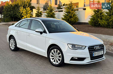 Седан Audi A3 2015 в 