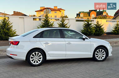 Седан Audi A3 2015 в 