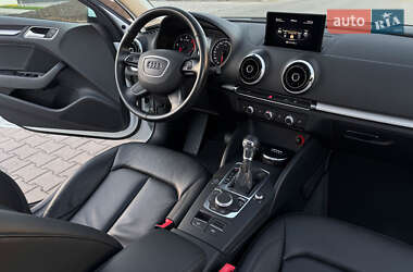 Седан Audi A3 2015 в 